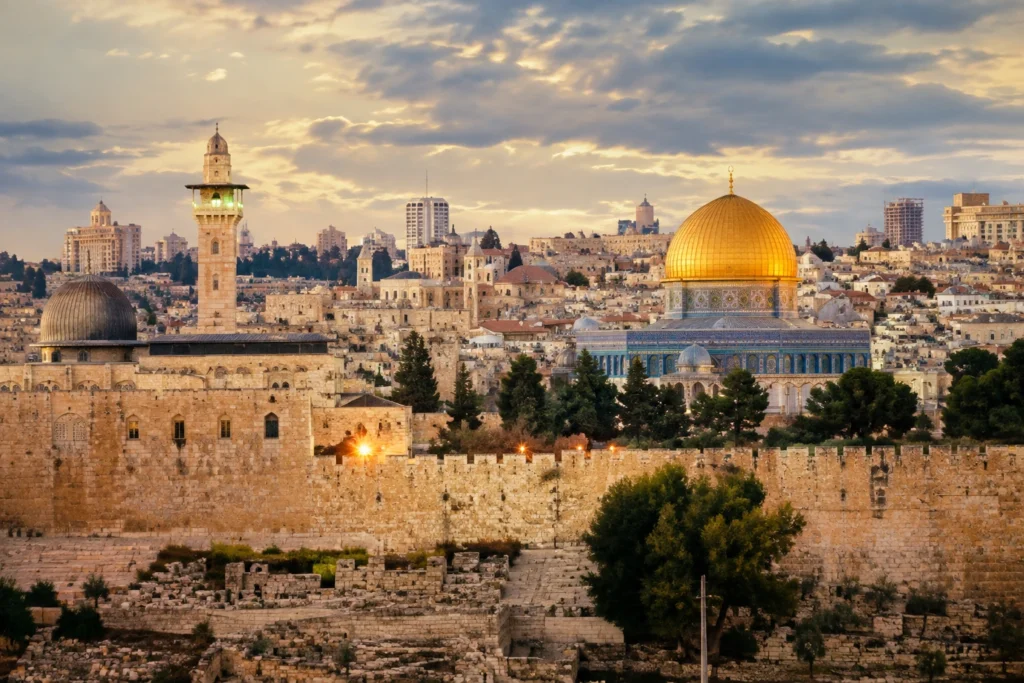 Como surgiu a cidade de Jerusalém ao longo das civilizações